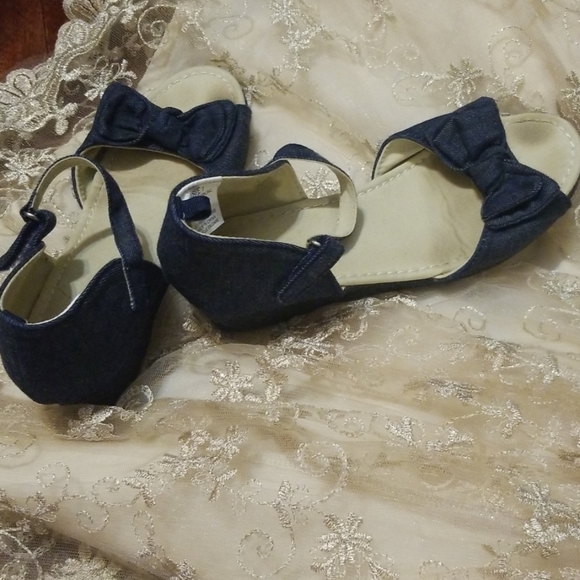 Gymboree little girls sandals - Picture 4 of 5